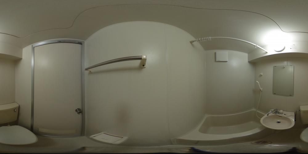 �o�X���[��