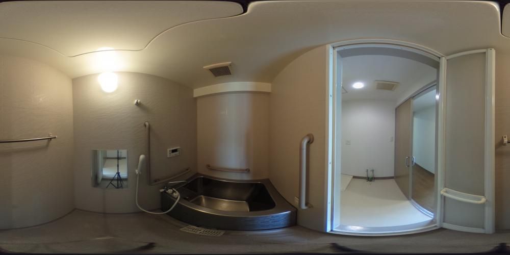 �o�X���[��