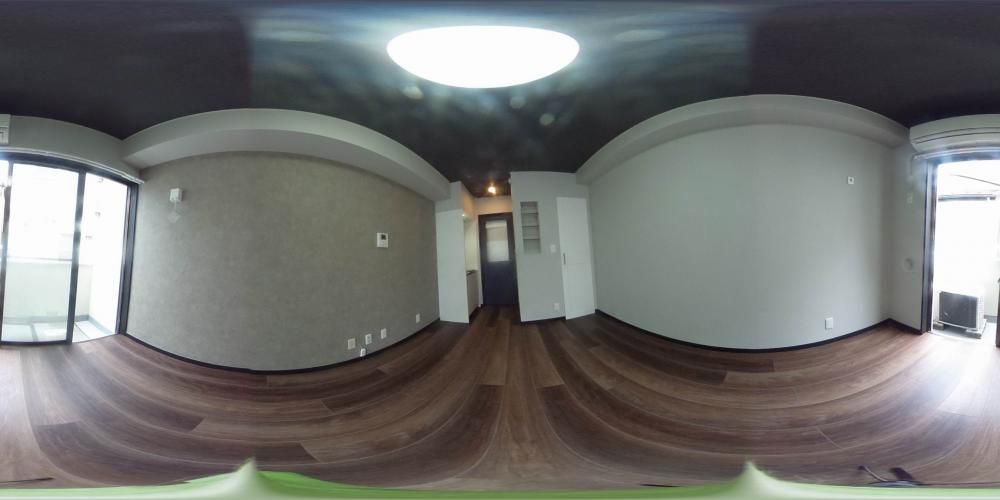 ���r���O