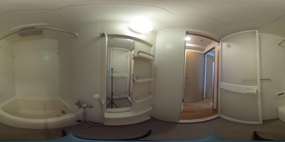 �o�X���[��